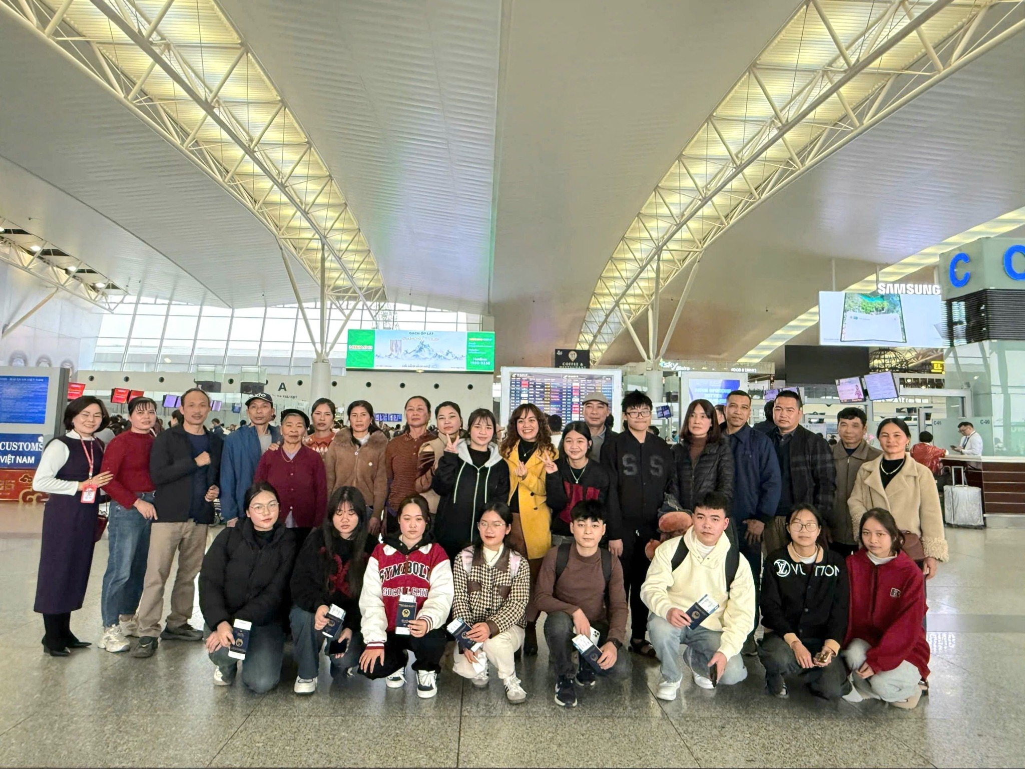 Chúc mừng sinh viên Trường Cao đẳng Quốc tế Hà Nội lên đường du học tại Đại học Hà Bắc – Trung Quốc